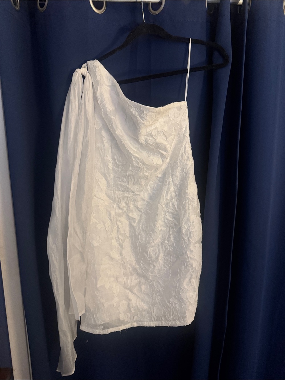 Lucy Paris White Textured One-Shoulder Dress